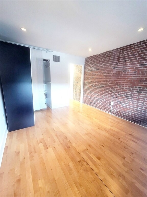 Building Photo - 42 8th St