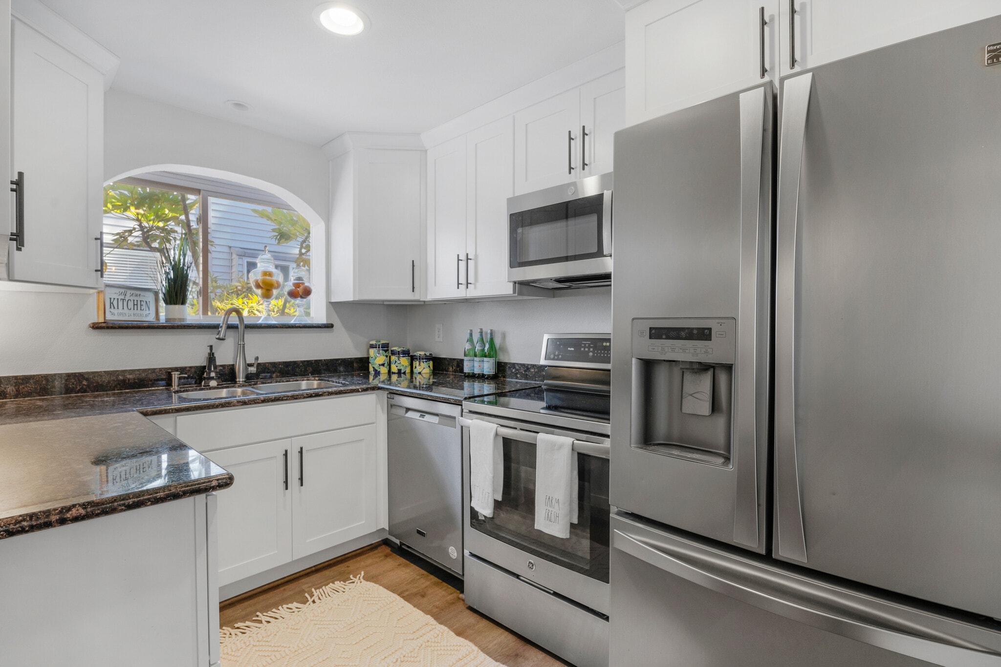 Building Photo - 105 146th Ave SE