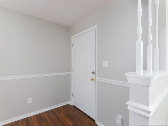 Building Photo - 6714 Seaford Dr