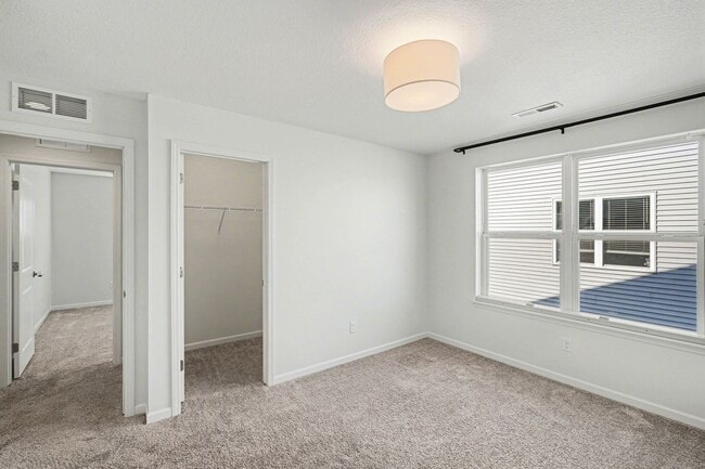 Building Photo - 2020-Built Plymouth 3 Bed|3 Bath Home W/ 2-Car Garage