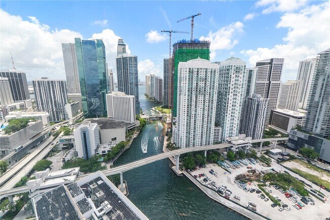 Building Photo - 350 S Miami Ave