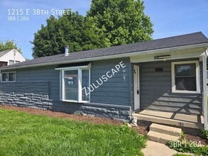 Building Photo - 1215 E 38th St