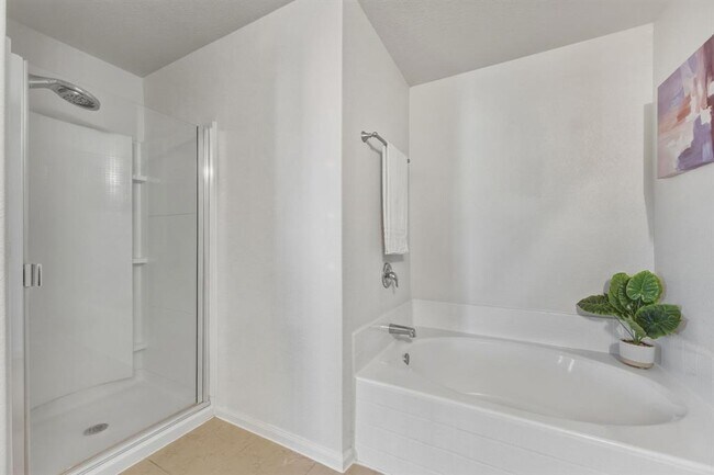 Building Photo - 13313 Harry S Truman Dr