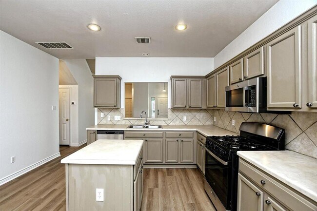 Building Photo - 1107 Rawhide Trail