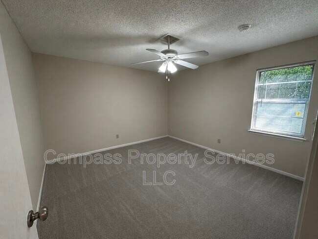 Building Photo - 8507 Bosque Blvd
