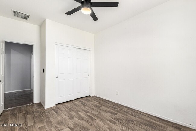 Building Photo - 10250 W Townley Ave