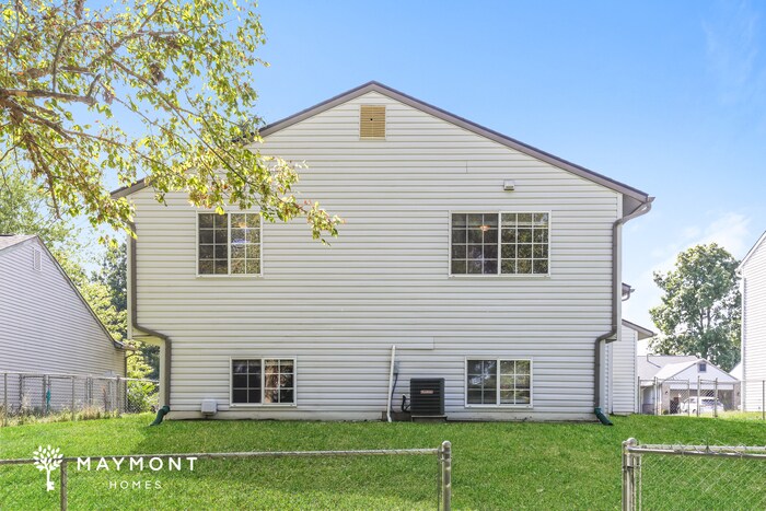 Building Photo - 5926 Buck Rill Dr