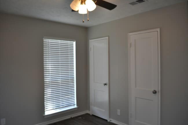 Building Photo - 1243 Centerville Rd