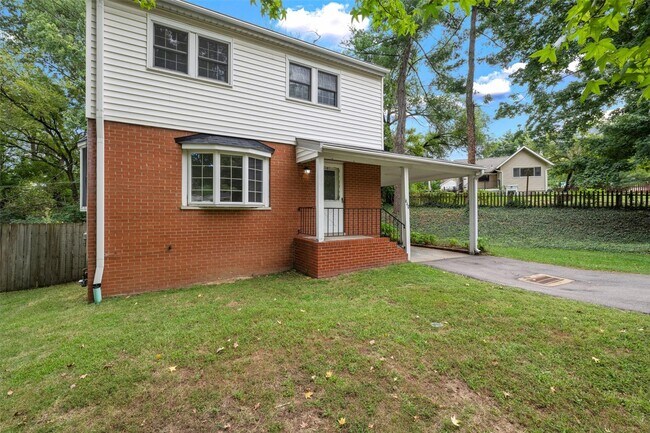 Building Photo - 640 S Sappington Rd