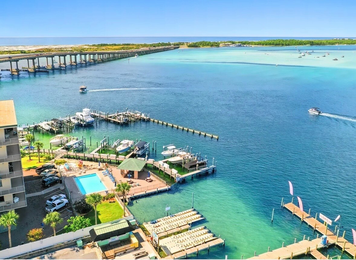 Building Photo - 5 Calhoun Ave