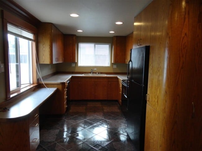 Building Photo - Charming Everett Rambler — 3 Bedrooms + Bonus Room