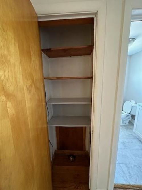 Linen Closet - 1125 Bohland Ave