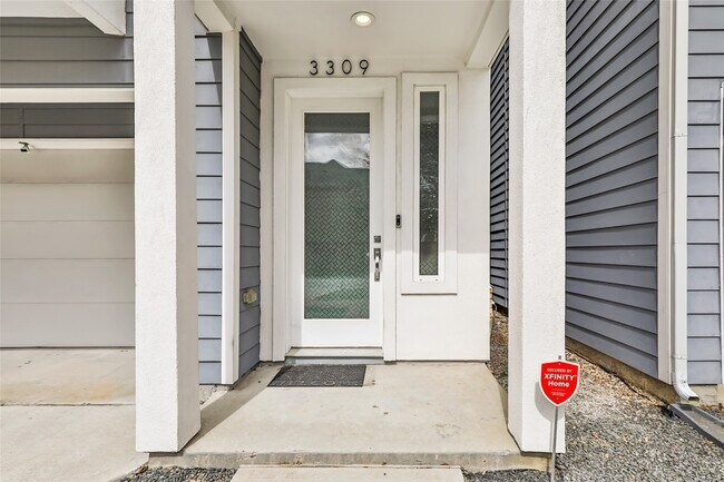 Building Photo - 3309 Baron St