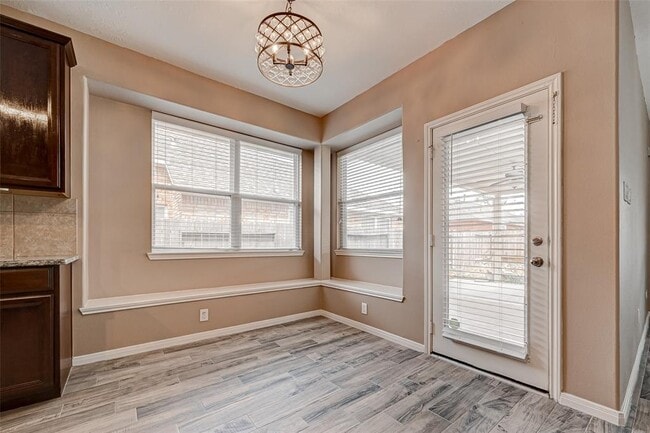 Building Photo - 16942 Langham Crossing Ln
