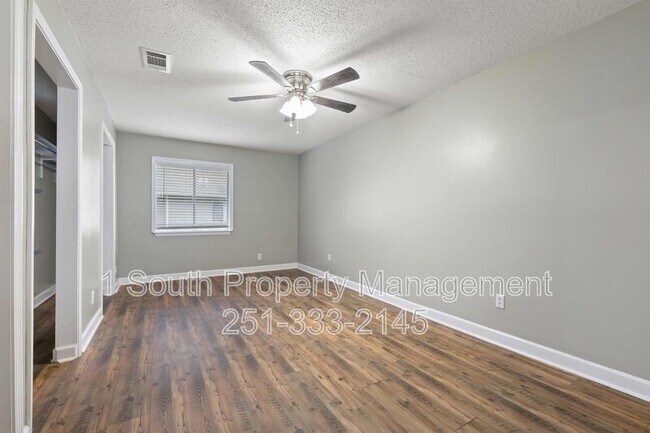 Building Photo - 6527 Old Shell Rd