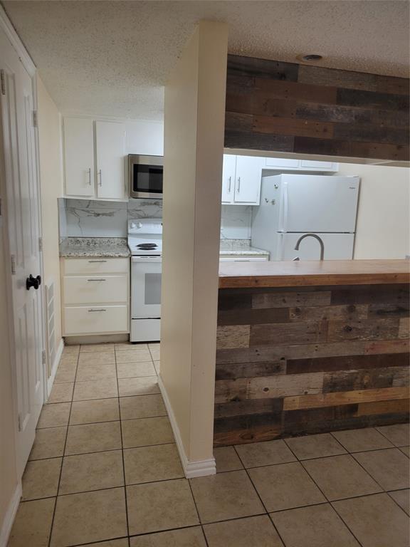 Building Photo - 3121 Park Ln