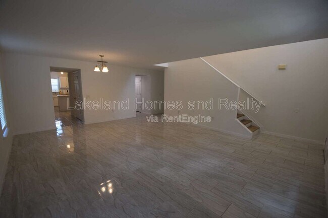 Building Photo - 5123 Spanish Oaks Dr
