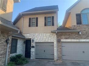 Building Photo - 2507 S Everest Ave