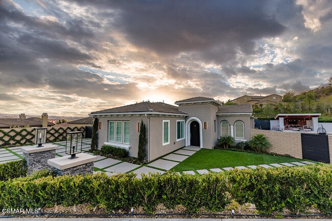 Building Photo - 6981 Shadow Wood Dr