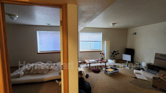 Building Photo - 508 Ridge Ave
