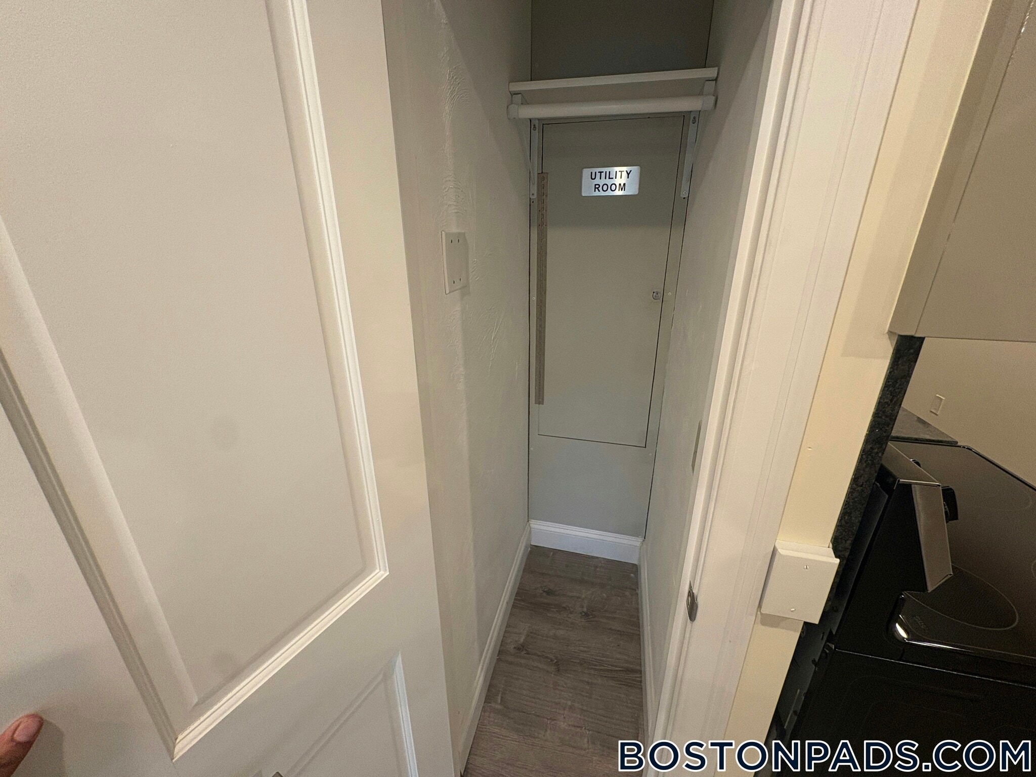 Building Photo - 1028a Commonwealth Ave