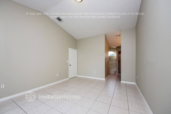 Building Photo - 138 Barrington Dr