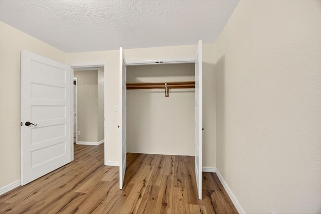 Building Photo - 1517 Westfield Way