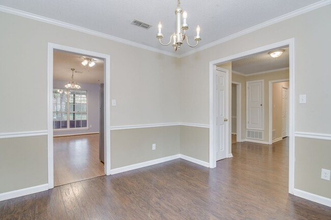 Building Photo - Ranch In Columbia County