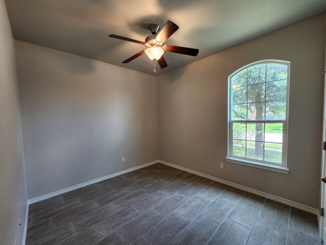 Building Photo - 2233 Ibis St