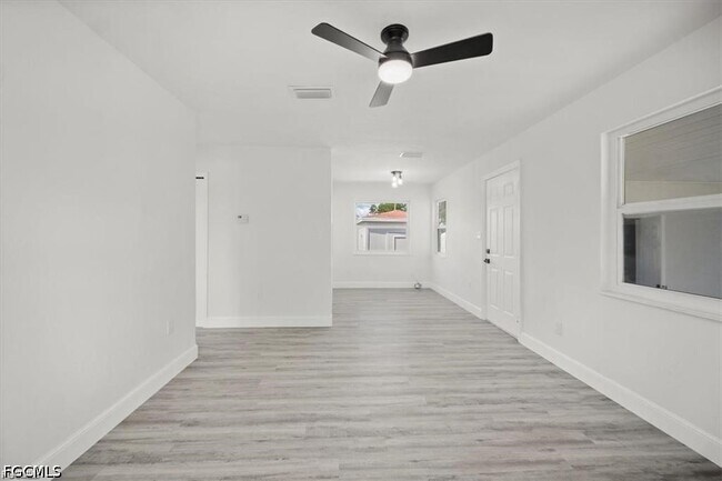 Building Photo - 1644 Pawnee St