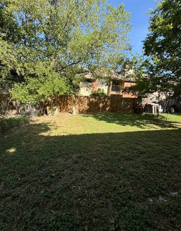 Building Photo - 9800 Eastwend Dr