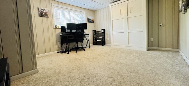Building Photo - 2640 Varner Dr NE