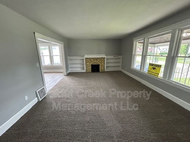 Building Photo - 839 Allison Ave