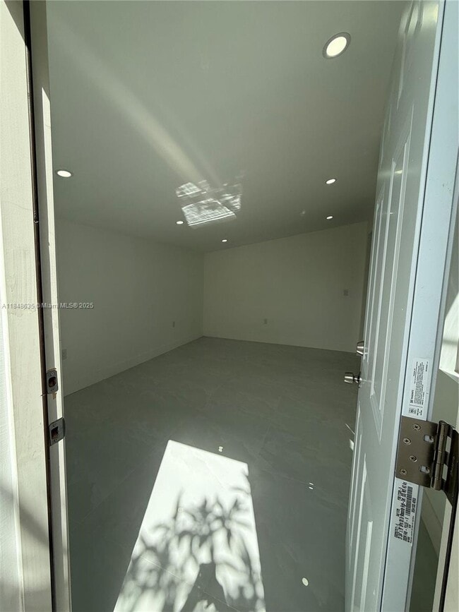 Building Photo - 1310 NW 41st St