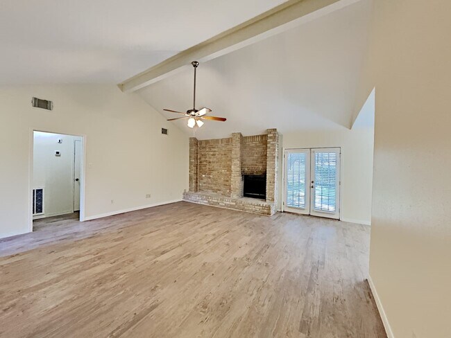 Building Photo - 19607 Horseshoe Lake Ln