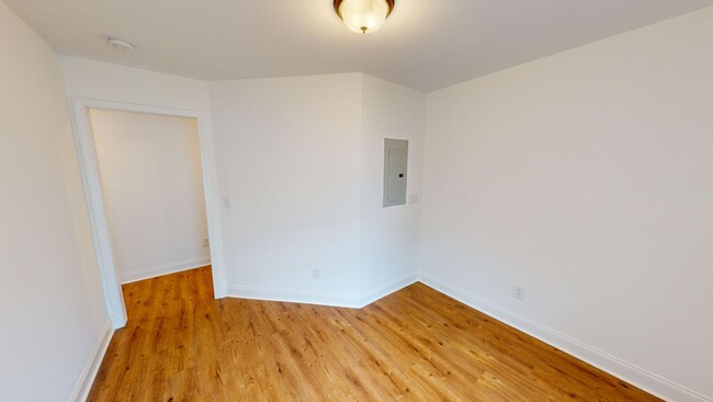 Building Photo - The Villages at Bear Creek 2 Bedroom Townh...
