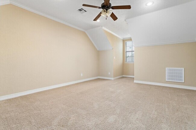 Building Photo - 3525 Windrose Dr