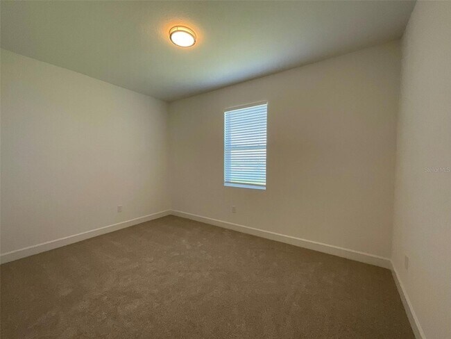 Building Photo - 3220 Canna Lily Pl