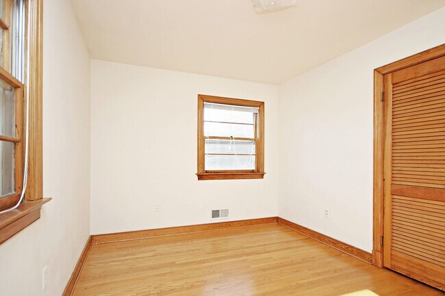 Building Photo - One-Level Living Near Downtown, UVA, and Pantops