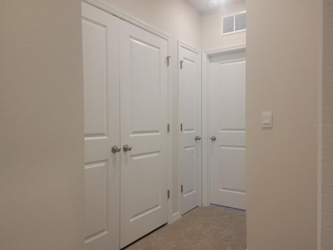 Building Photo - 11815 Davis Dr