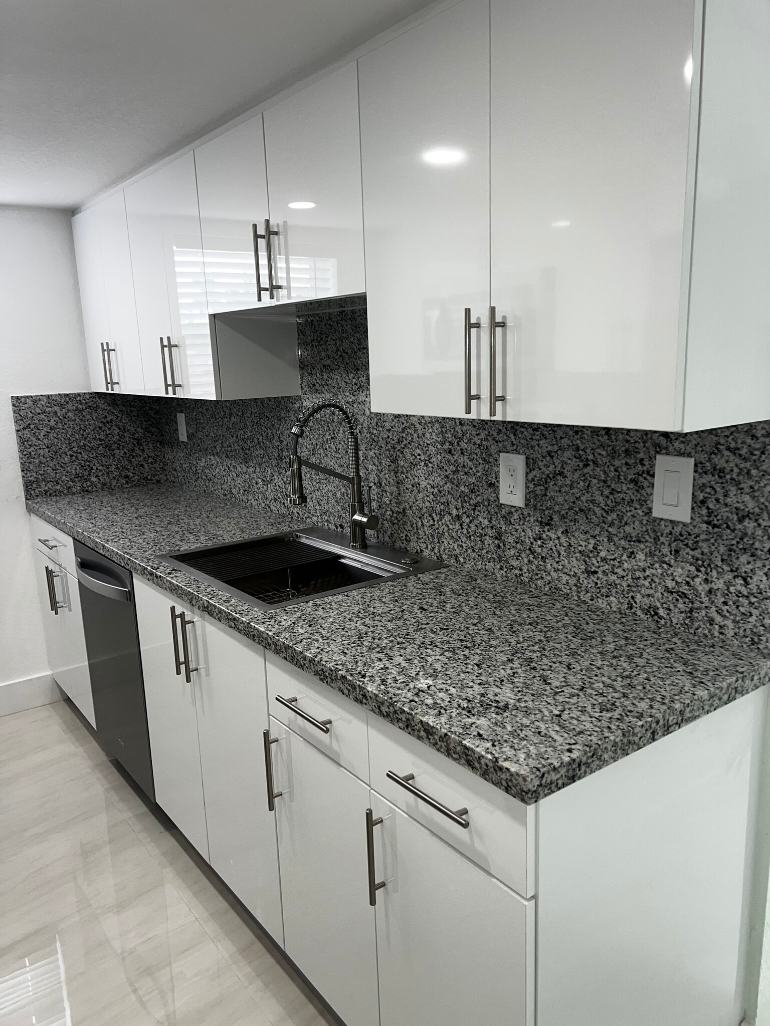 Building Photo - 9300 W Flagler St