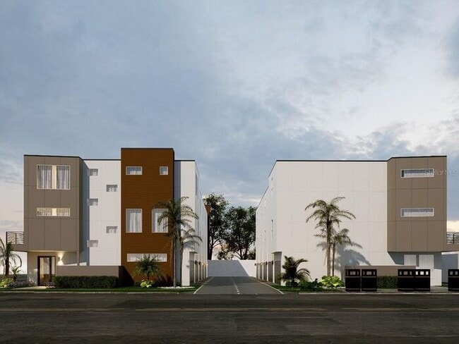 Building Photo - Brand new Town Home in the Milk District!