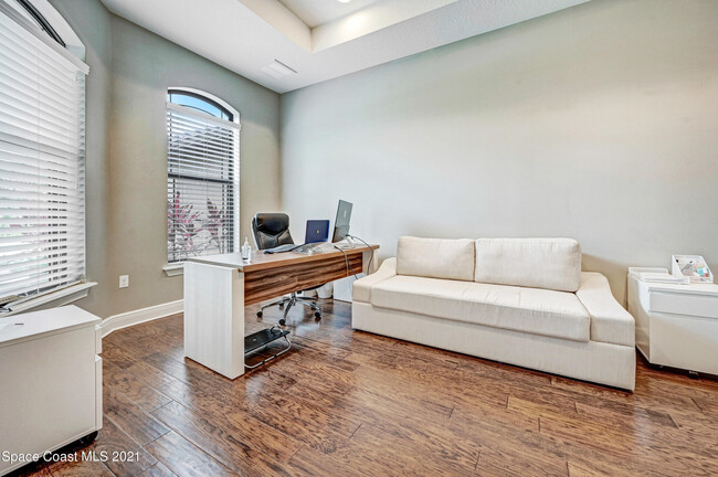 Building Photo - 3290 Levanto Dr