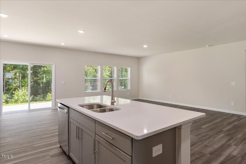 Building Photo - 937 Avonmore Dr