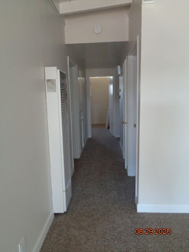 Building Photo - 710 Azalea Way