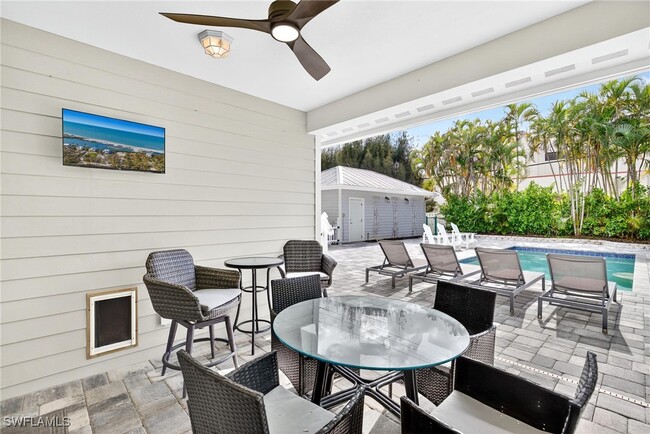 Building Photo - 740 5th Ave N