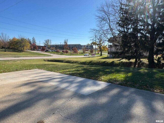 Building Photo - 3475 Winston Dr