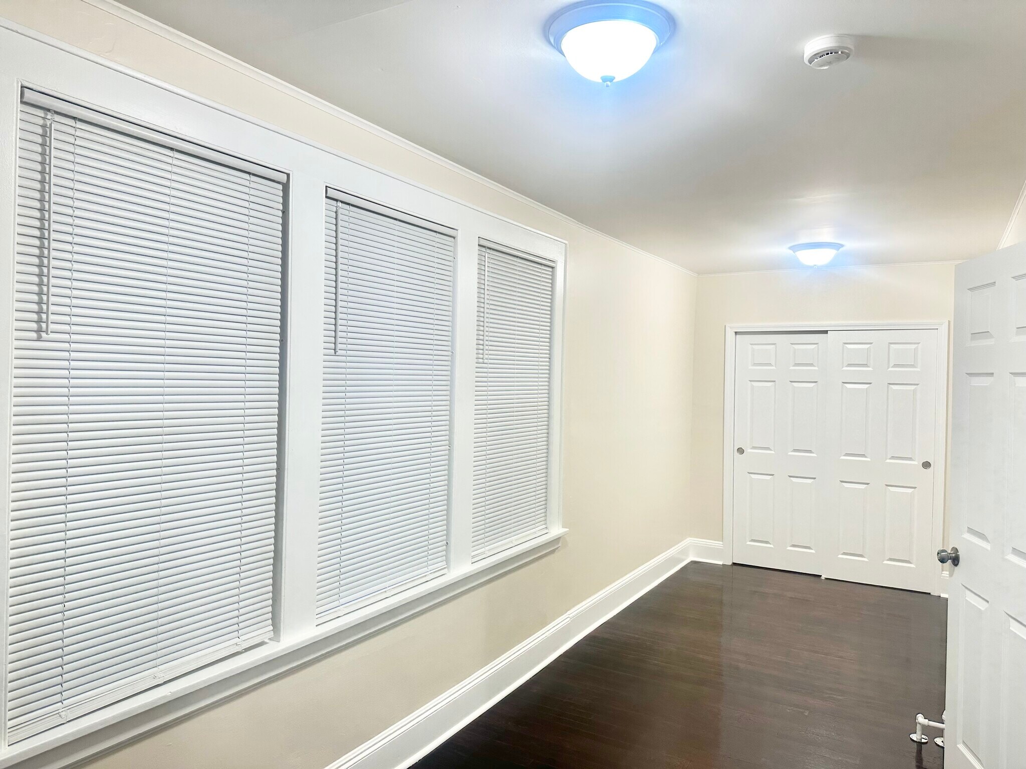 Building Photo - 67 Tremont Ave