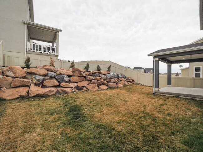 Building Photo - Cute single family home in Saratoga Springs
