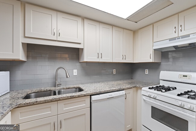 Building Photo - 469 Granite Ridge Pl